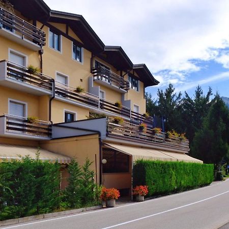 Hotel Dolomiti Levico Terme Εξωτερικό φωτογραφία