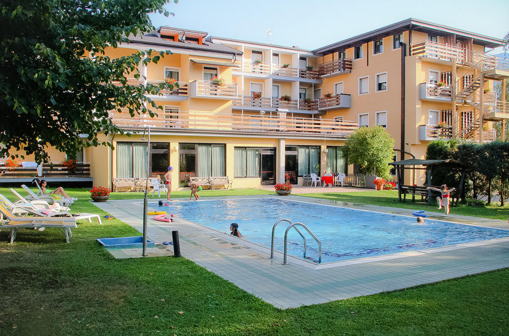 Hotel Dolomiti Levico Terme Εξωτερικό φωτογραφία